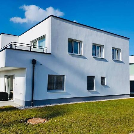Leon Apartment Neu! Gemuetlichkeit An Erster Stelle Линц Экстерьер фото