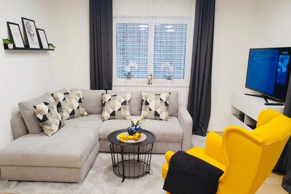 Leon Apartment Neu! Gemuetlichkeit An Erster Stelle Линц Экстерьер фото